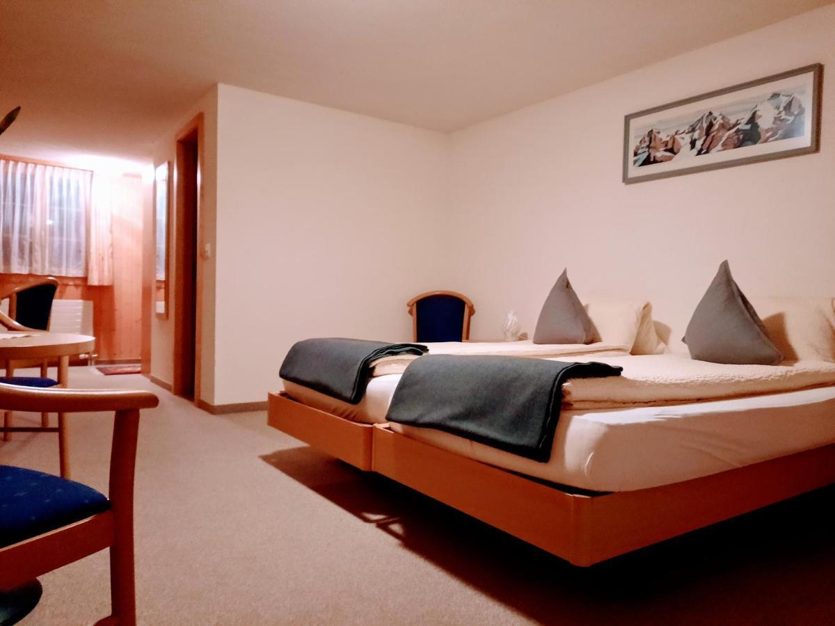 Restaurant Waldrand , Hotel Isenfluh